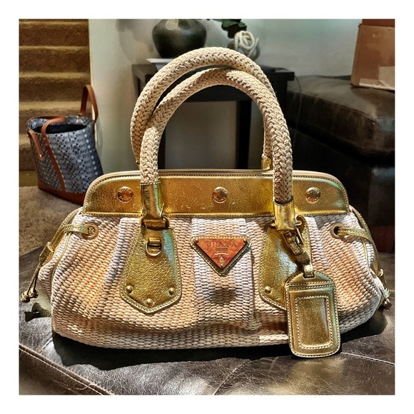 “Women’s Vintage Clothing & More” SHOW
          
TONIGHT FRIDAY JULY 18 - 9 PM - Picture 4 of 16